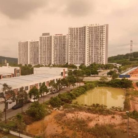 Hzb301-Selfcheck-In-Wi-Fi- Netflix- Parking- Pool-2 Bedroom- Klia, 7099 Sepang Luaran gambar