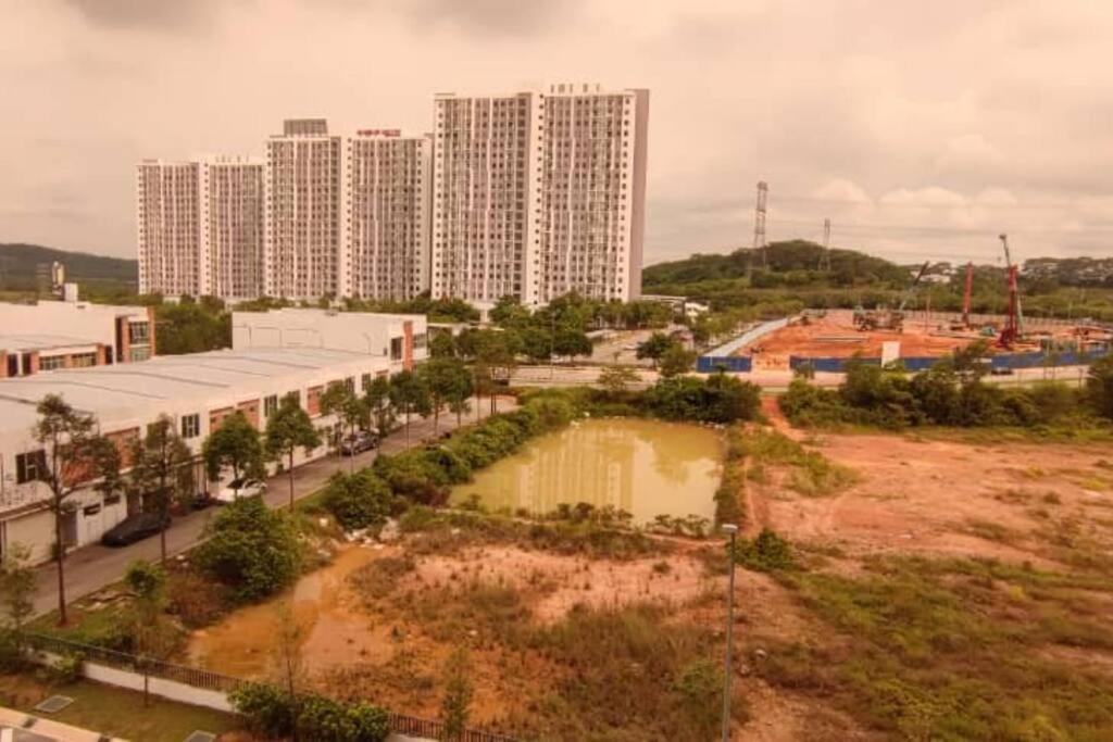 Hzb301-Selfcheck-In-Wi-Fi- Netflix- Parking- Pool-2 Bedroom- Klia, 7099 Sepang Luaran gambar