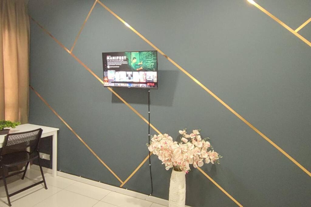 Hzb301-Selfcheck-In-Wi-Fi- Netflix- Parking- Pool-2 Bedroom- Klia, 7099 Sepang Luaran gambar